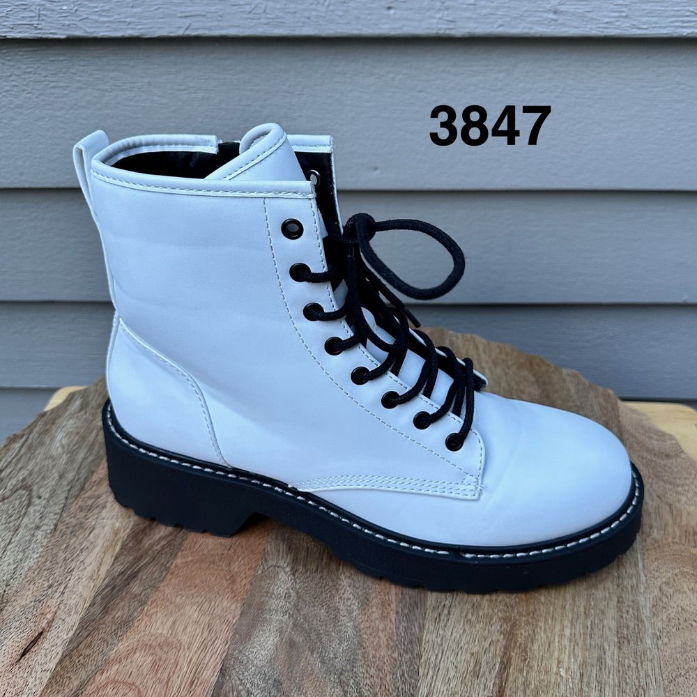 Madden Girl Carra White Combat Boots Womens 10M Black Lace Up Lug Sole Zip Boot